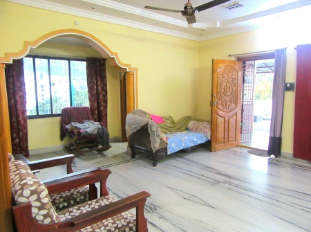 1927364918-10) Li id 361 - Marbel Flooring, Teak Wood Door and Pop Works.JPG